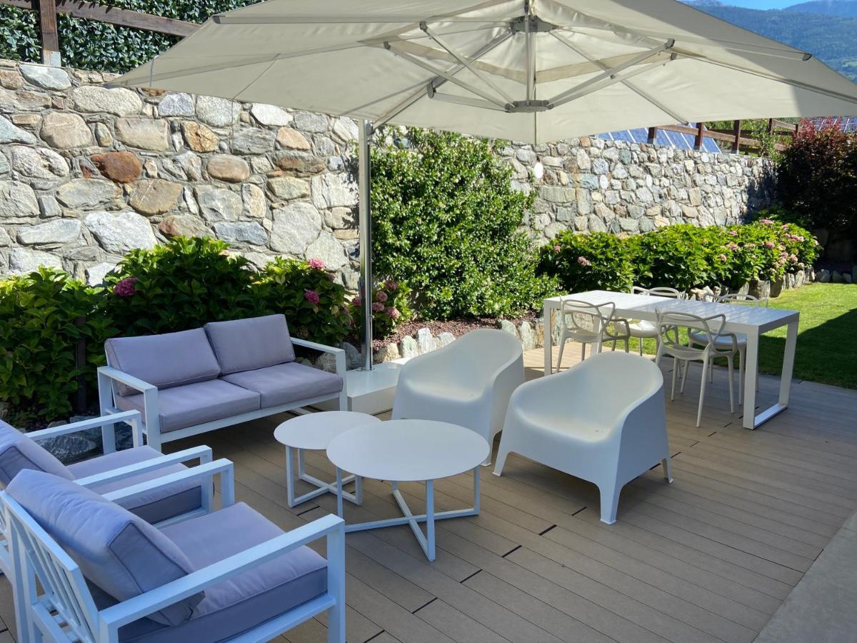 Design & Mountain View Bedroom Aosta Bagian luar foto